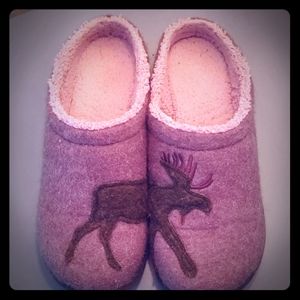 LL Bean Daybreak Slippers